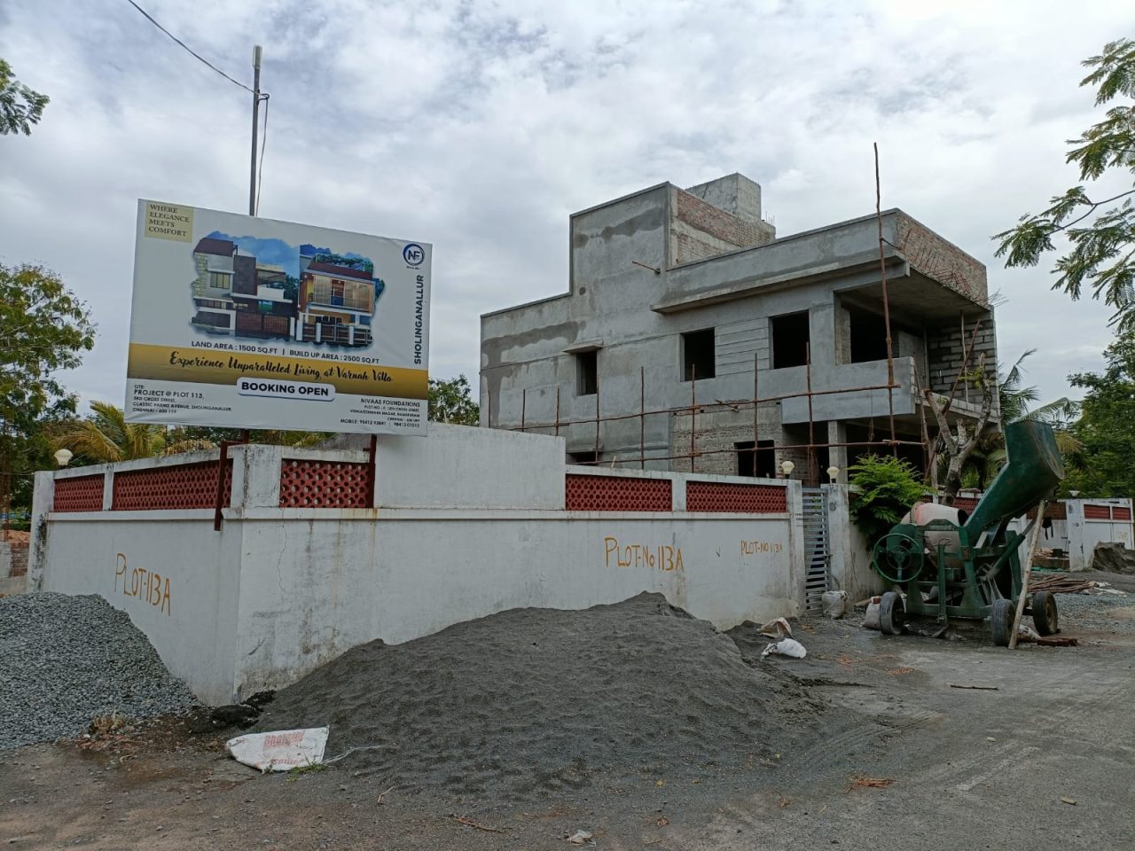 Nivaas Varnah Villa, project site signboard