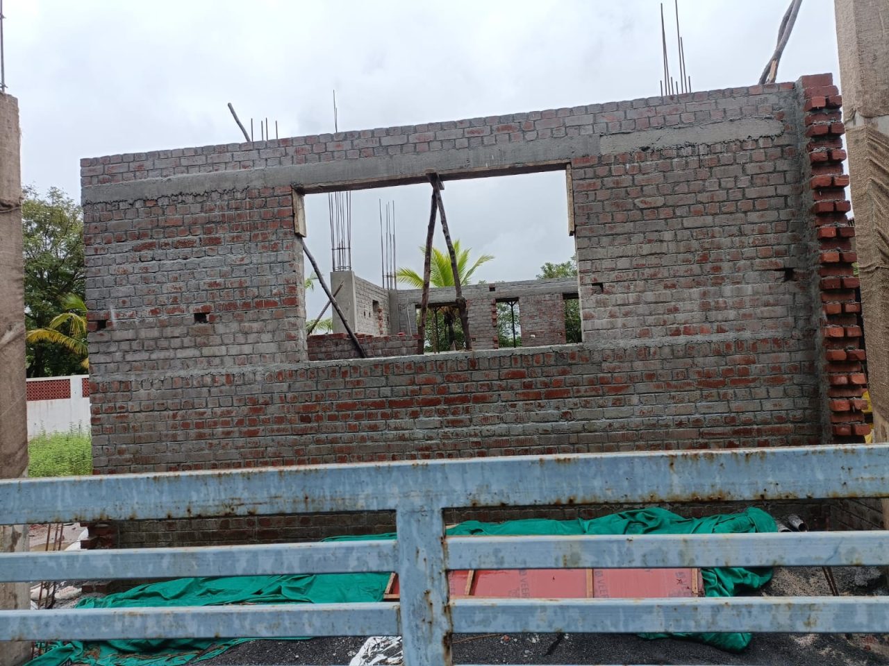 Nivaas Varnah Villa, finishing work