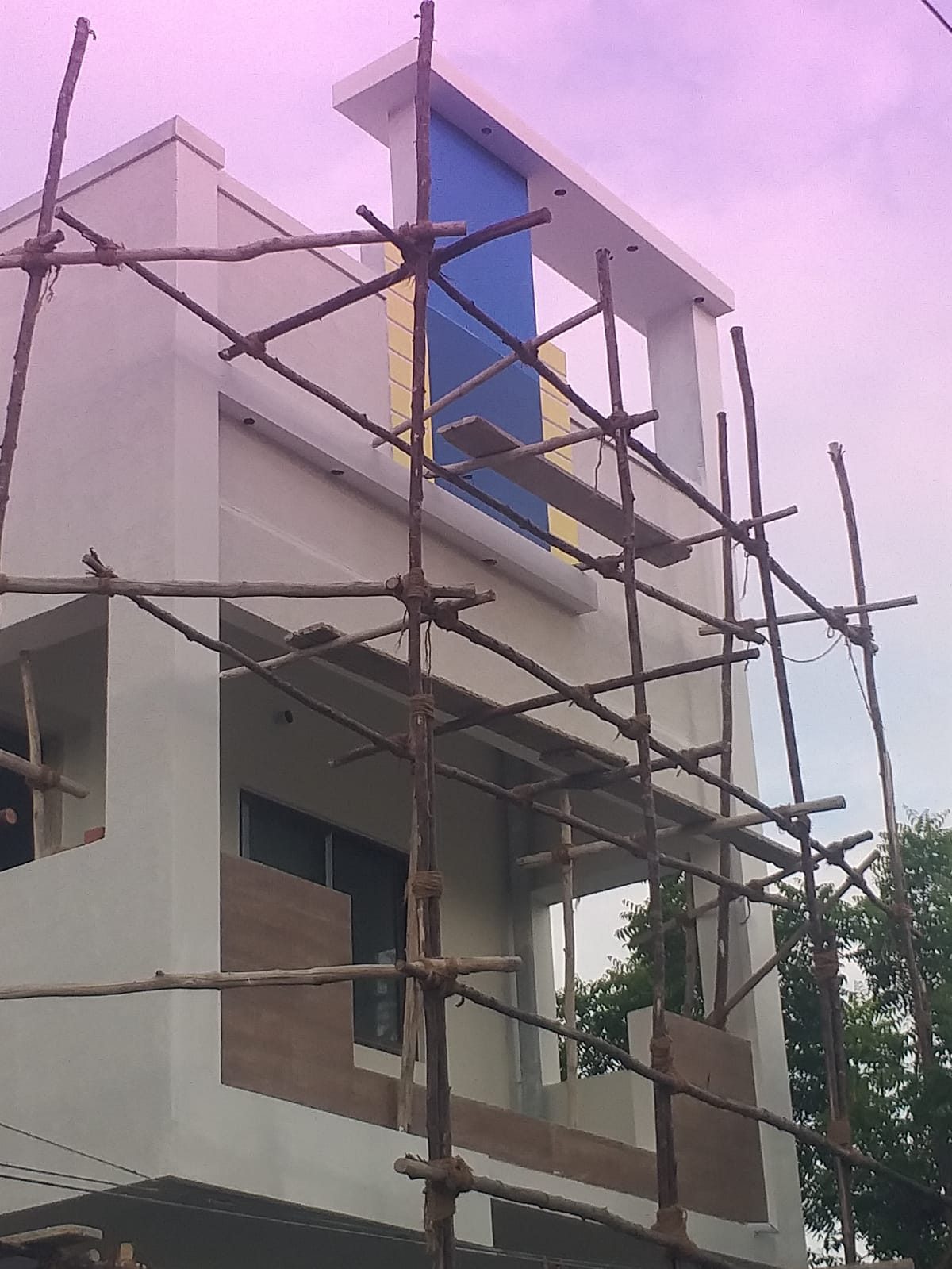 Nivaas Varnah Villa, Finishing Stage, Scaffolding Removal